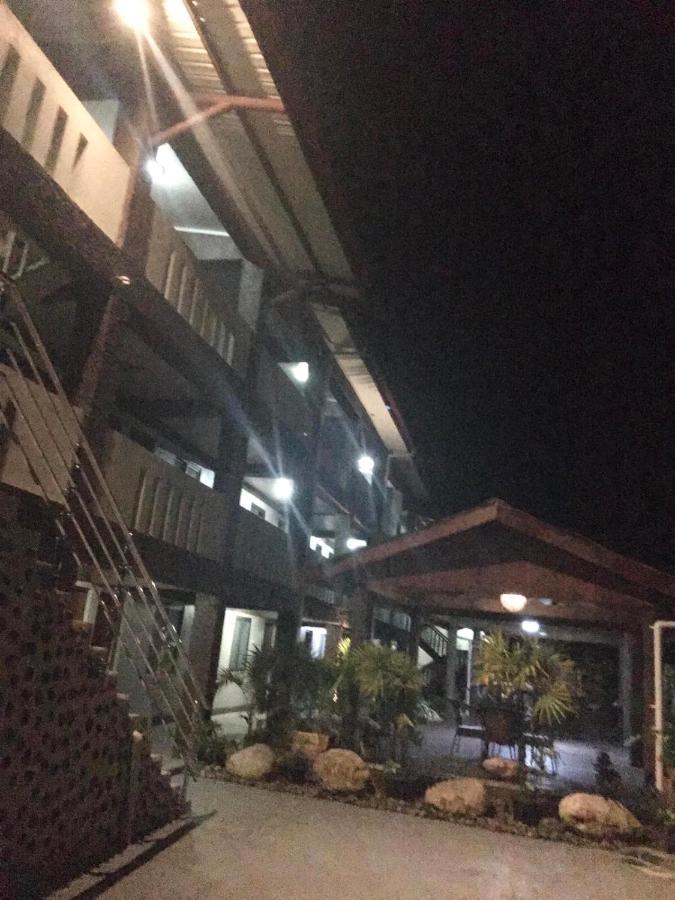 Nausori Airport Hotel 외부 사진
